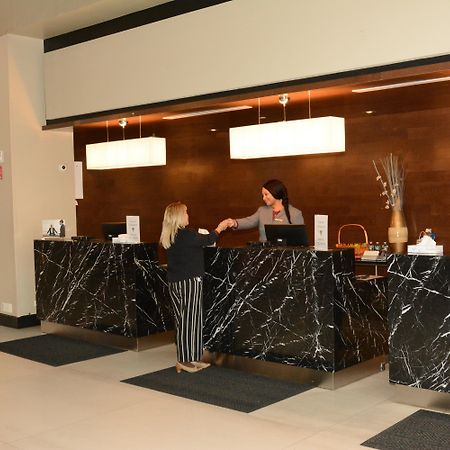 The Armon Stamford Hotel & Conference Center 外观 照片