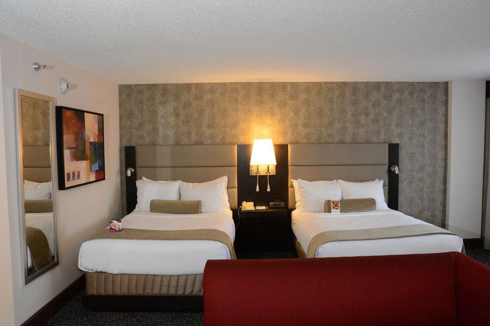 The Armon Stamford Hotel & Conference Center 外观 照片