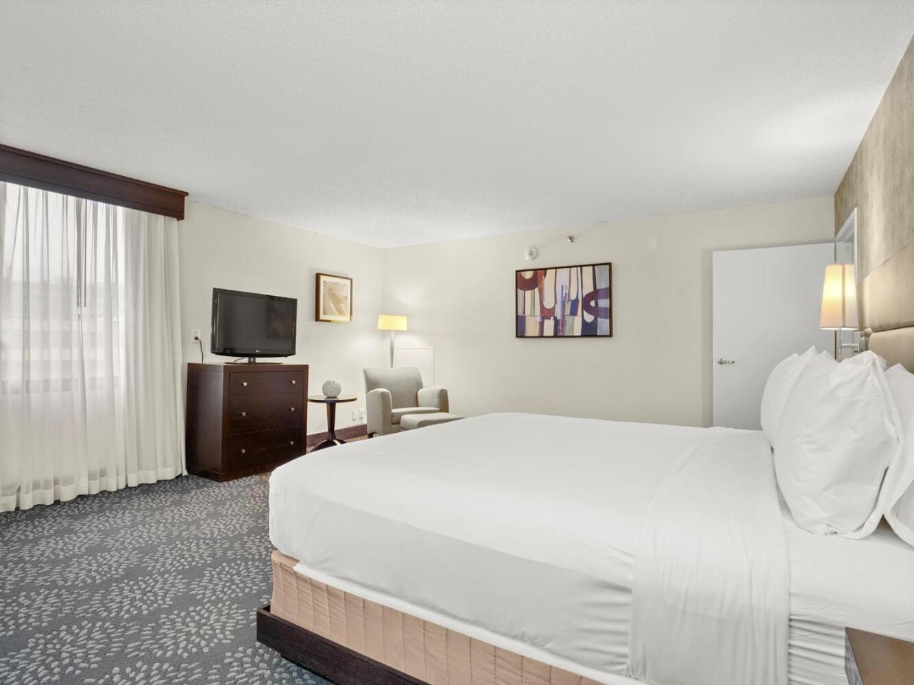 The Armon Stamford Hotel & Conference Center 外观 照片