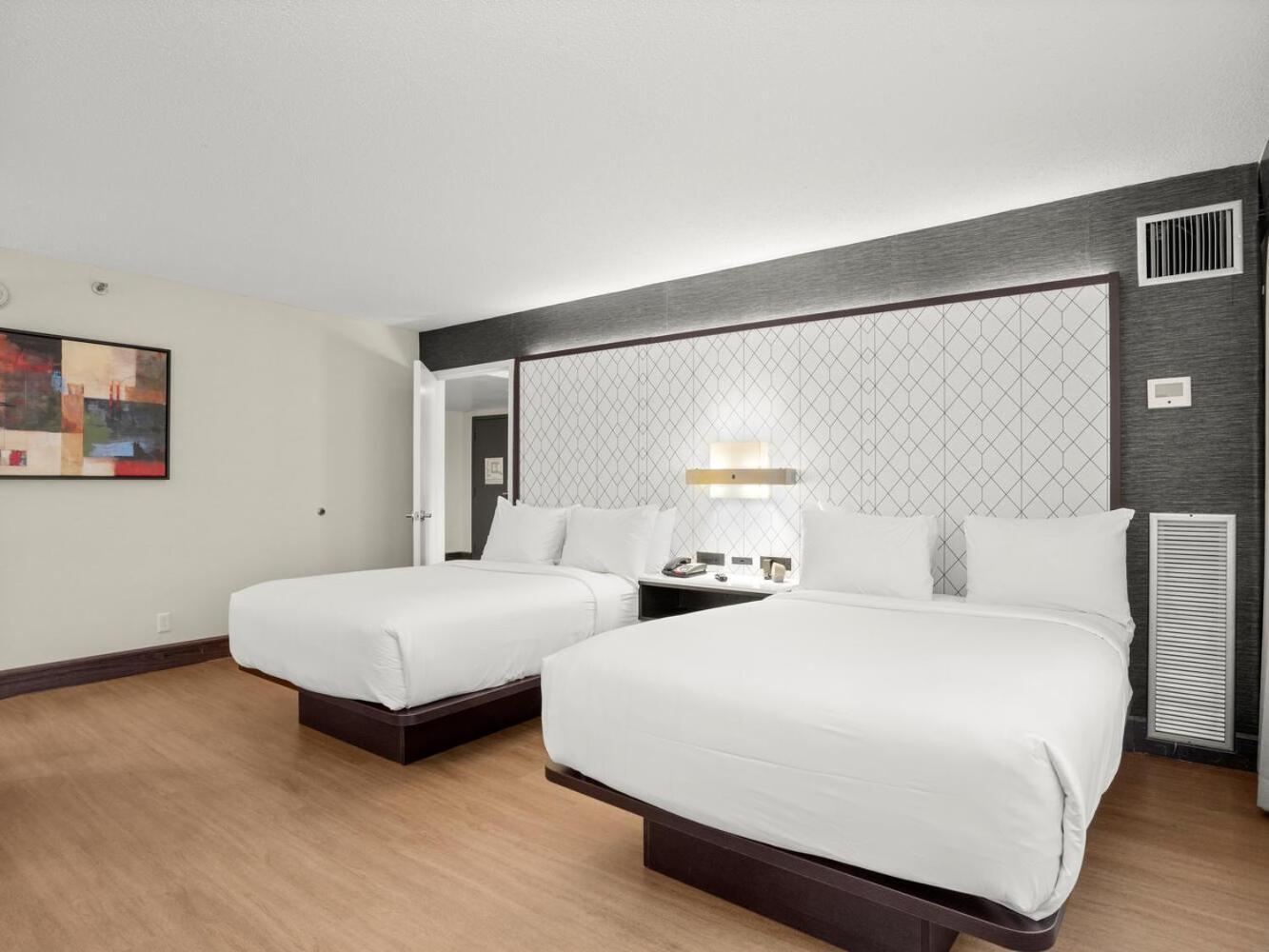 The Armon Stamford Hotel & Conference Center 外观 照片