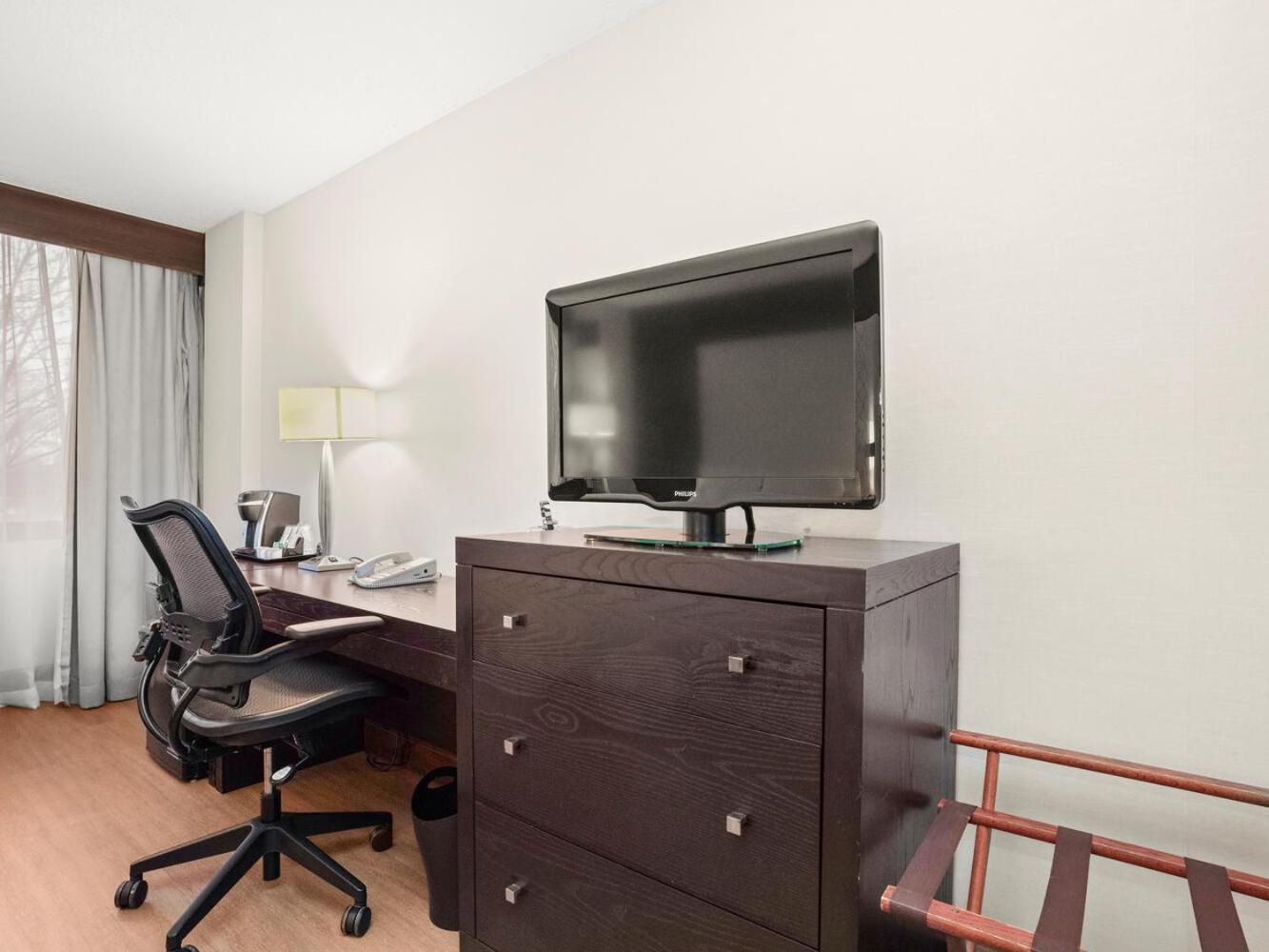 The Armon Stamford Hotel & Conference Center 外观 照片
