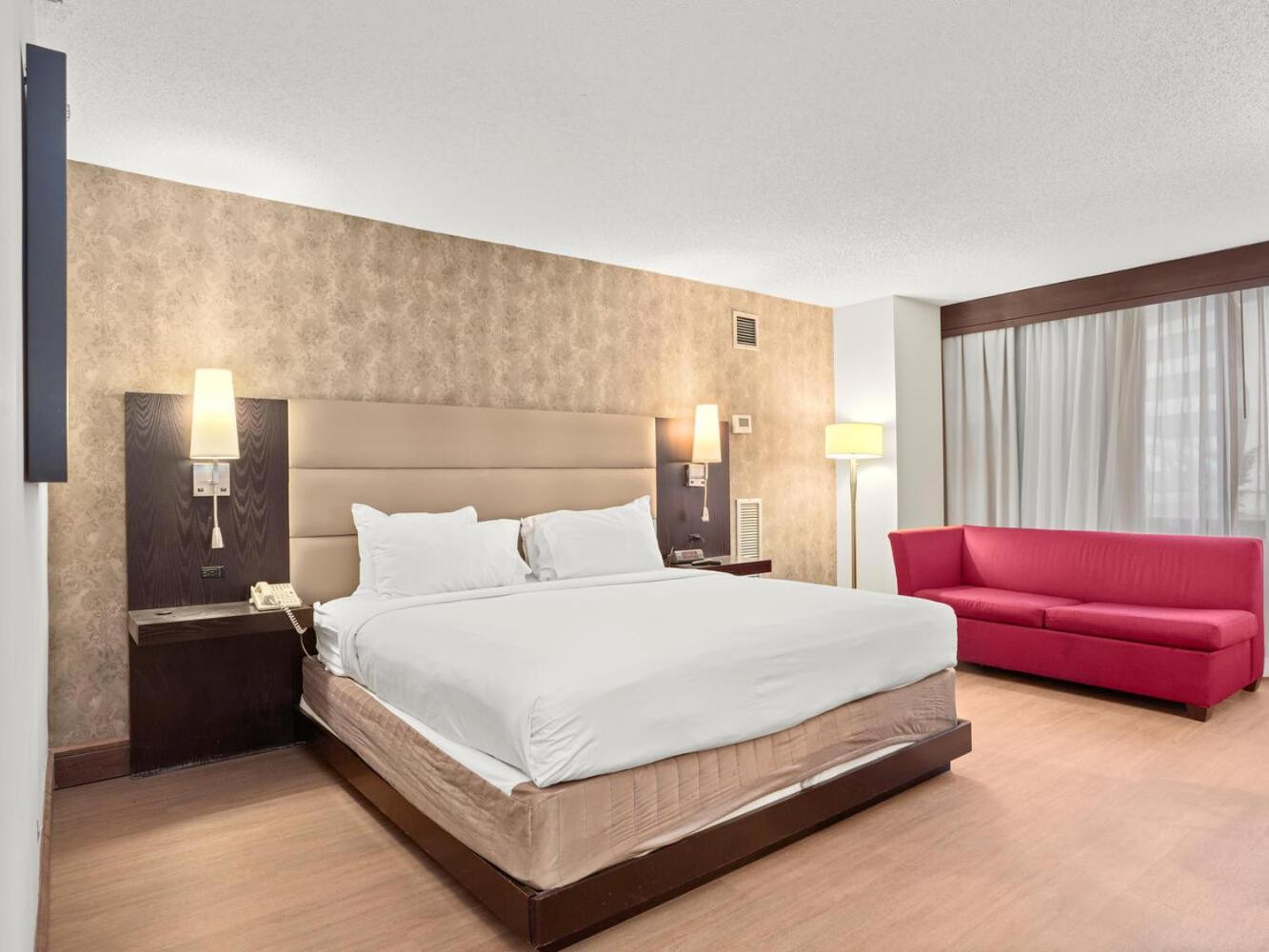 The Armon Stamford Hotel & Conference Center 外观 照片