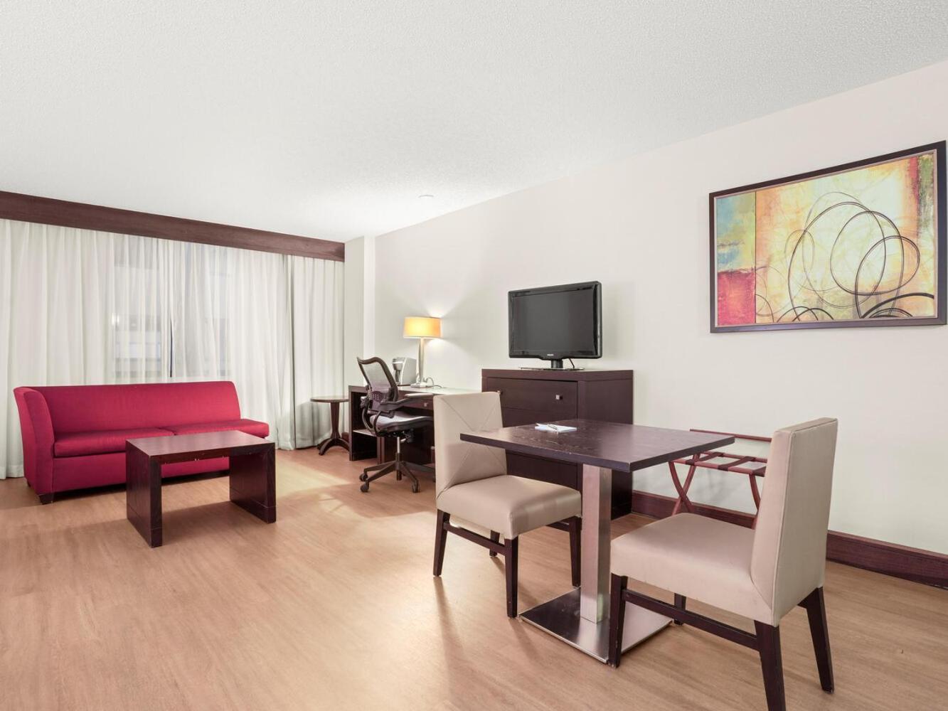 The Armon Stamford Hotel & Conference Center 外观 照片